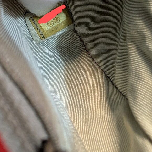 Chanel Rare Red Chain Around Mini Bag - Picture 12 of 13